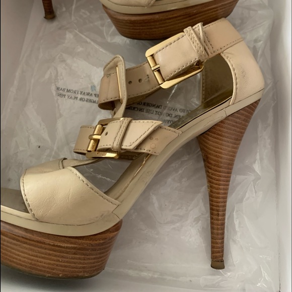 Michael kors shoes each at 69 or all three at180$ - Picture 2 of 6